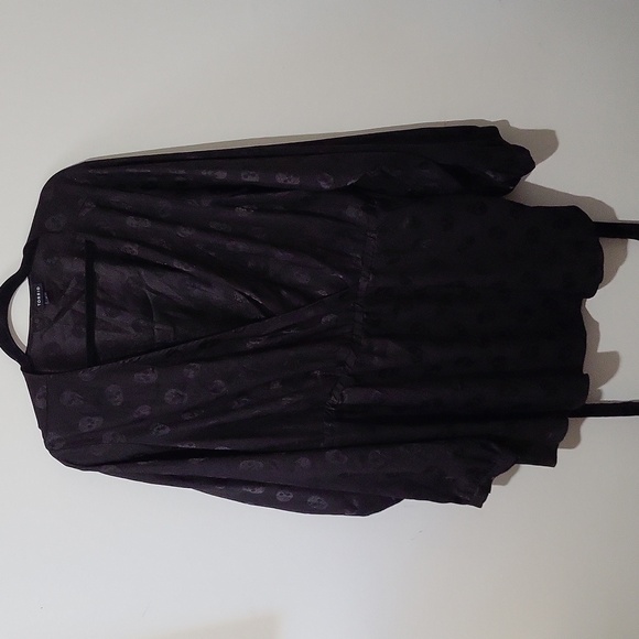 Torrid Black Skull  Jacquard Surplice Peplum Blouse - Picture 1 of 7
